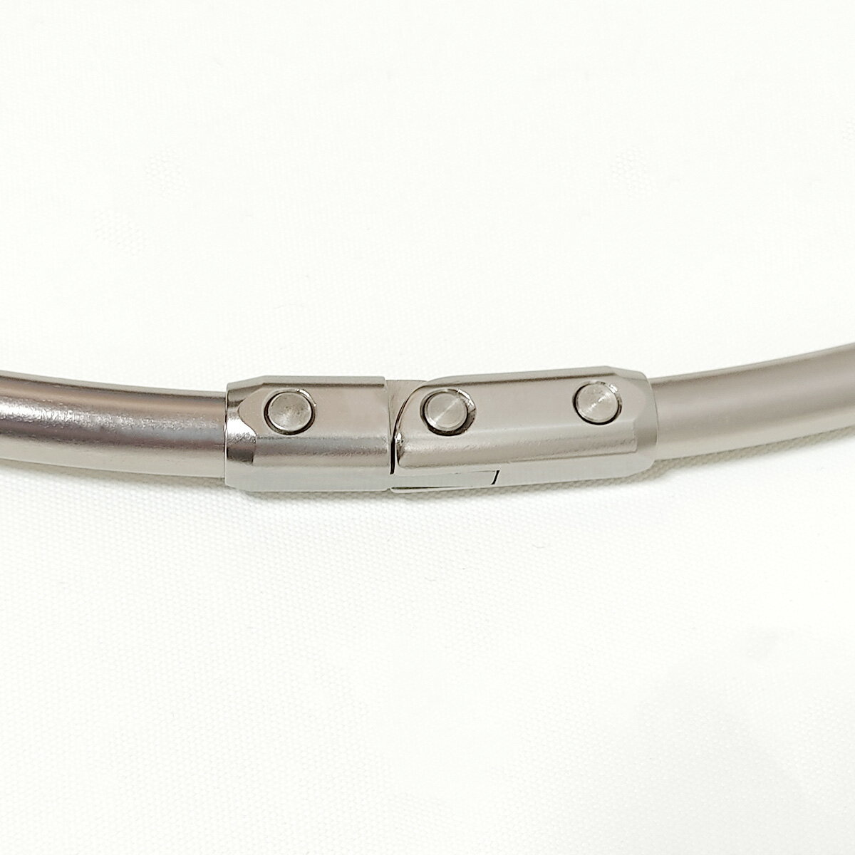 【NEW】UlTiMaアルテマチタン玉枠タモ枠40cmレッド頑丈四つ折り折りたたみ式