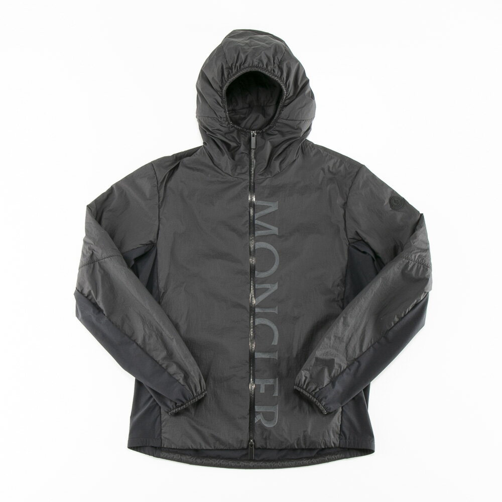 【5月18日−20日限定★クーポン配布中】モンクレール MONCLER メンズアウター アイコンラバーパッチ フード付き ICHIRO 1A000.99.595JJ　　フィットハウス