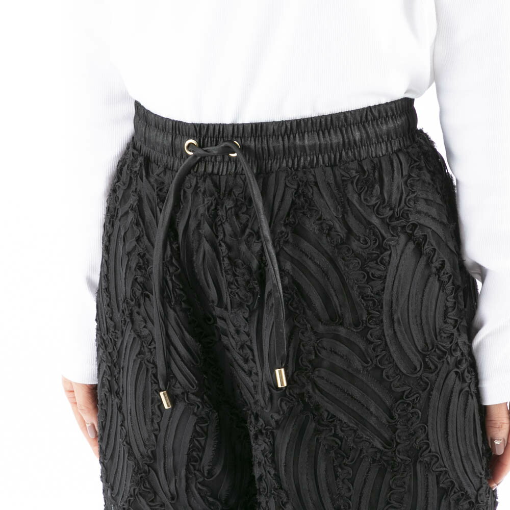 バントロア vingtrois レディースボトムス テープ刺繍ストレートパンツ 922-33217　　フィットハウス