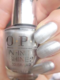 OPI(オーピーアイ)INFINITE SHINE(インフィニット シャイン)IS L48 Silver on lce(シルバー オン アイス) opi マニキュア ネイルカラー ネイルポリッシュ セルフネイル 速乾 シルバー 銀色 パール メタリックシルバー