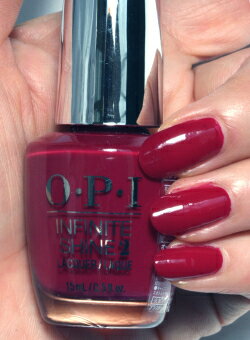 【期間限定クーポン配布中】OPI オーピーアイ INFINITE SHINE インフィニット シャイン IS L60 Berry On Forever ベリー オン フォーエバー opi マニキュア ネイルカラー ポリッシュ セルフネイル 速乾 レッド 赤 パープル 紫 r-redのサムネイル