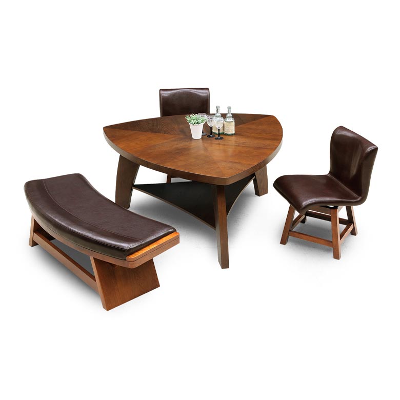 ブラウンの木製三角形テーブルと椅子セット 三角 ダイニング4点セット テーブル+イス2脚+ベンチ 天然オーク突板