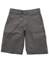 DICKIES(ディッキーズ) REG FIT 11" WORK SHORT ・ワークショーツ ・股下11インチ ・すっきりとしたシルエットのレギュラーフィット ・フロントホック ・ジップフライ ・サイドポケット ・バックポケット ・マルチユーズポケット(セルフォンポケット) ・7.25oz ツイル カラー：グラベルグレー (GRAVEL GRAY-VG) 素材：ポリエステル 65% / コットン 35% サイズ (※単位はcmになります。) 30：ウエスト80　股上28　ワタリ29.5　裾幅26　股下28 32：ウエスト84　股上28.5　ワタリ30　裾幅26.5　股下28 34：ウエスト88　股上29.5　ワタリ30　裾幅27　股下28 36：ウエスト94　股上31.5　ワタリ32　裾幅27.5　股下28 38：ウエスト100　股上32.5　ワタリ34　裾幅28.5　股下28 40：ウエスト104　股上33　ワタリ35　裾幅29　股下28 42：ウエスト108　股上33.5　ワタリ36　裾幅29.5　股下29 44：ウエスト112　股上34　ワタリ37　裾幅30　股下29 ※USサイズ表記のため大きめの作りとなっております。サイズ感には個人差がございますので、あくまでも目安とお考え下さい。 ※こちらの商品は海外商品の為、製造過程で色ムラやプリント汚れなど多少付着している場合や、輸送過程での付属品(箱,紙タグ等)の破損などがある場合がございます。ご理解の上ご購入をお願い致します。 ※入荷時期により価格・デザイン・仕様が予告なく変更することがあります。予めご了承下さい。 ※上記のサイズ詳細は商品により若干の誤差が生じる可能性がございます。 ※ご使用のPC環境により、製品によっては実際の商品と若干の色合いの違いが生じる場合があります。 ※商品到着後7日以上経過した商品・プライスダウンしたセール商品の返品交換は、一切お受けする事が出来ませんのでご注意ください。詳しくは、返品交換についてをご覧ください。 【在庫について】 すべての商品は実店舗、自社サイトとの共有在庫となります。 在庫更新は随時(実店舗営業時間内のみ)おこなっておりますが、ご注文いただきました商品をご用意できない場合もございます。 その場合、3日以内に必ず電話もしくはメールにてお知らせいたします。あらかじめご了承ください。 ◆サイズ採寸方法はこちら◆