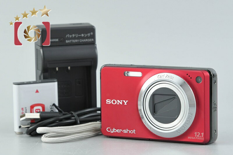 商品名 SONY ソニー Cyber-shot DSC-W270 レッド デジタルスチルカメラ 元箱付き 総合状態ランク B1ランク品 外観コンディション B外装に使用感が見られ、液晶にスレがございます。 光学コンディション Bレンズコンディション 内部は目視で確認できるチリ、ほこりが数点見られます。 光を当てると薄く確認できる程度のカビが、内部に数点ございます。 動作コンディション A各部点検致しましたが、基本動作良好で問題箇所はございません。 付属品 リストストラップ・バッテリー・充電器（社外品）・USBケーブル 備考 シリアル： 6018226 中古品のため、1点限りの商品となっております。店頭、他サイトにおいても同時に陳列・販売しており、サイト上で「在庫あり」となっておりましても、すでに販売済みの場合がございます。予めご了承下さいますようお願い申し上げます。