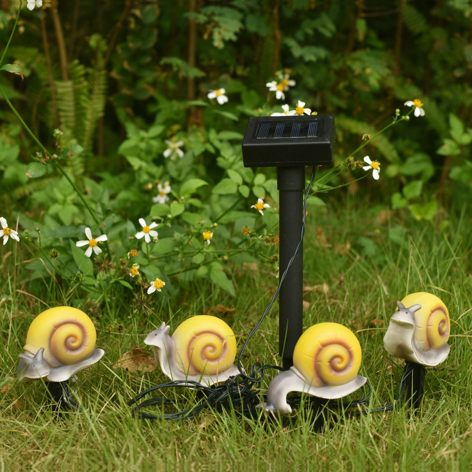 ソーラー スネイル ライト 4個セット 屋外 LED ライト レジン製 ガーデン 草坪用 装飾ライト 庭園ライ..
