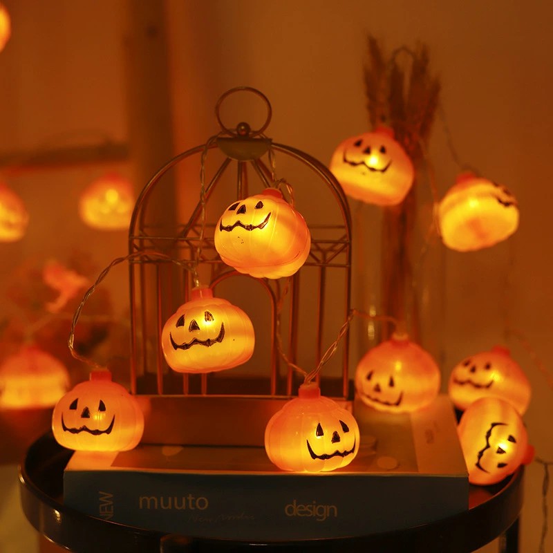 【PT10倍+10%OFFクーポン】ハロウィン カボチャ ソーラー ライト ゆーれい イルミネーションライト 5m 20LED電球 ストリングライト 防水 ゴーストライト 化け物屋敷 屋外 新年会 祭りの雰囲気 室外 室内 LED電飾 ソーラーライト ガーデンライト 夜間自動点灯 常夜灯 父の日