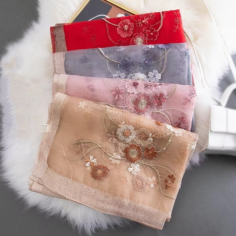 ストール/花柄刺繍シルクウール大判ストール ストール スカーフ 大判 結婚式 無地 花柄 春 夏 春夏 秋 冬 秋冬冷房対策 ショール 刺繍 レディース パーティー プレゼント グレー ピンク レッド ベージュ uvケア 母の日 敬老の日