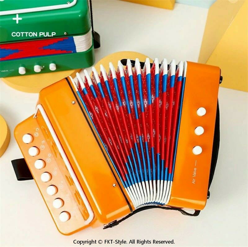 2つの低音ボタンと1つのエアーバルブ、および7つボタンのデザイン。 高品質なエコ素材で作られています。 子供にとってちょうどいいサイズです。 子供の音楽的才能を育て、リズム感を向上させます。 使いやすく、保管しやすいです。