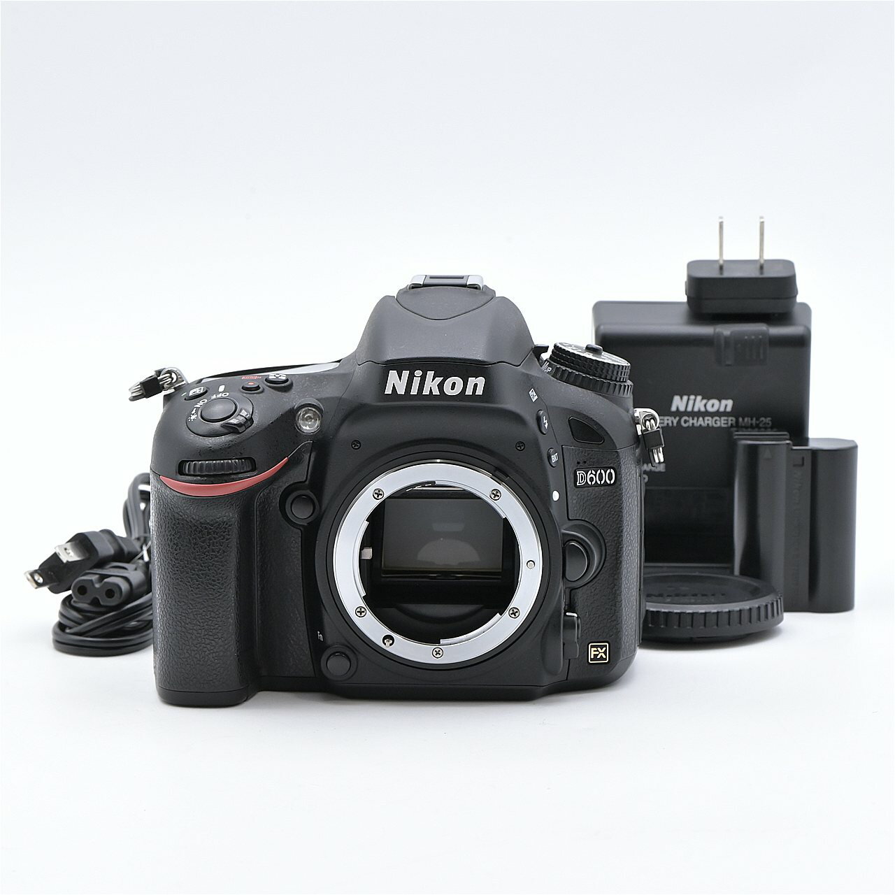 Nikon ニコン D600 ボディ デジタル一眼レフカメラ【中古】