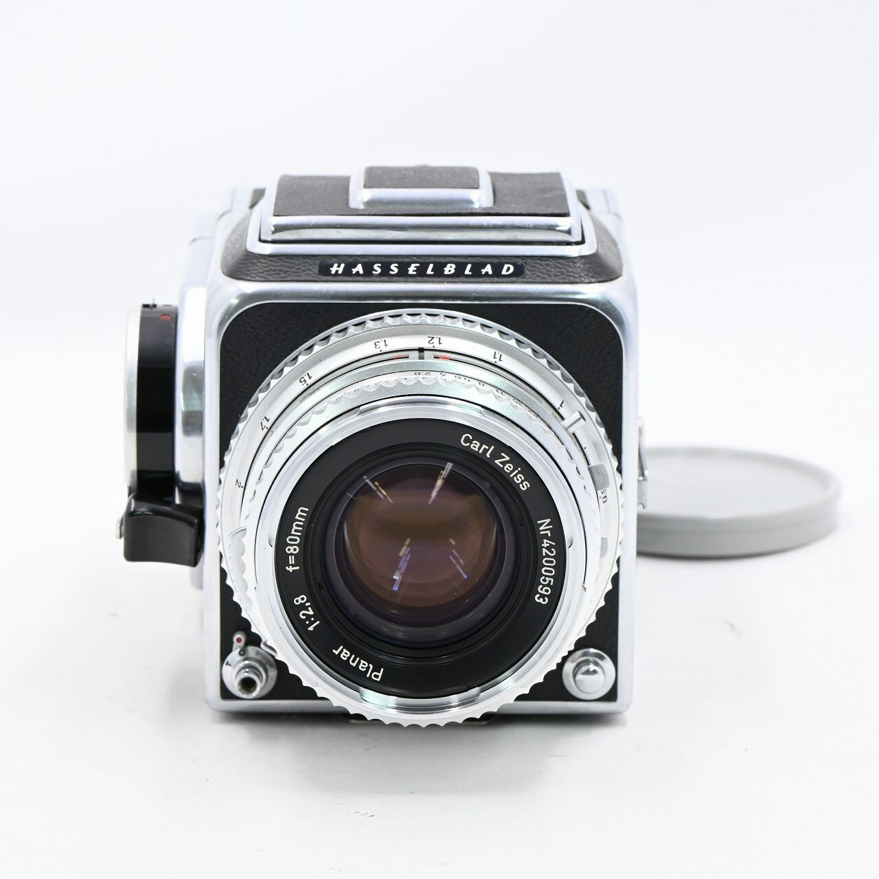 HASSELBLAD ハッセルブラッド 500C Carl Zeiss Planar 80mm F2.8 A12付き フィルムカメラ【中古】のサムネイル