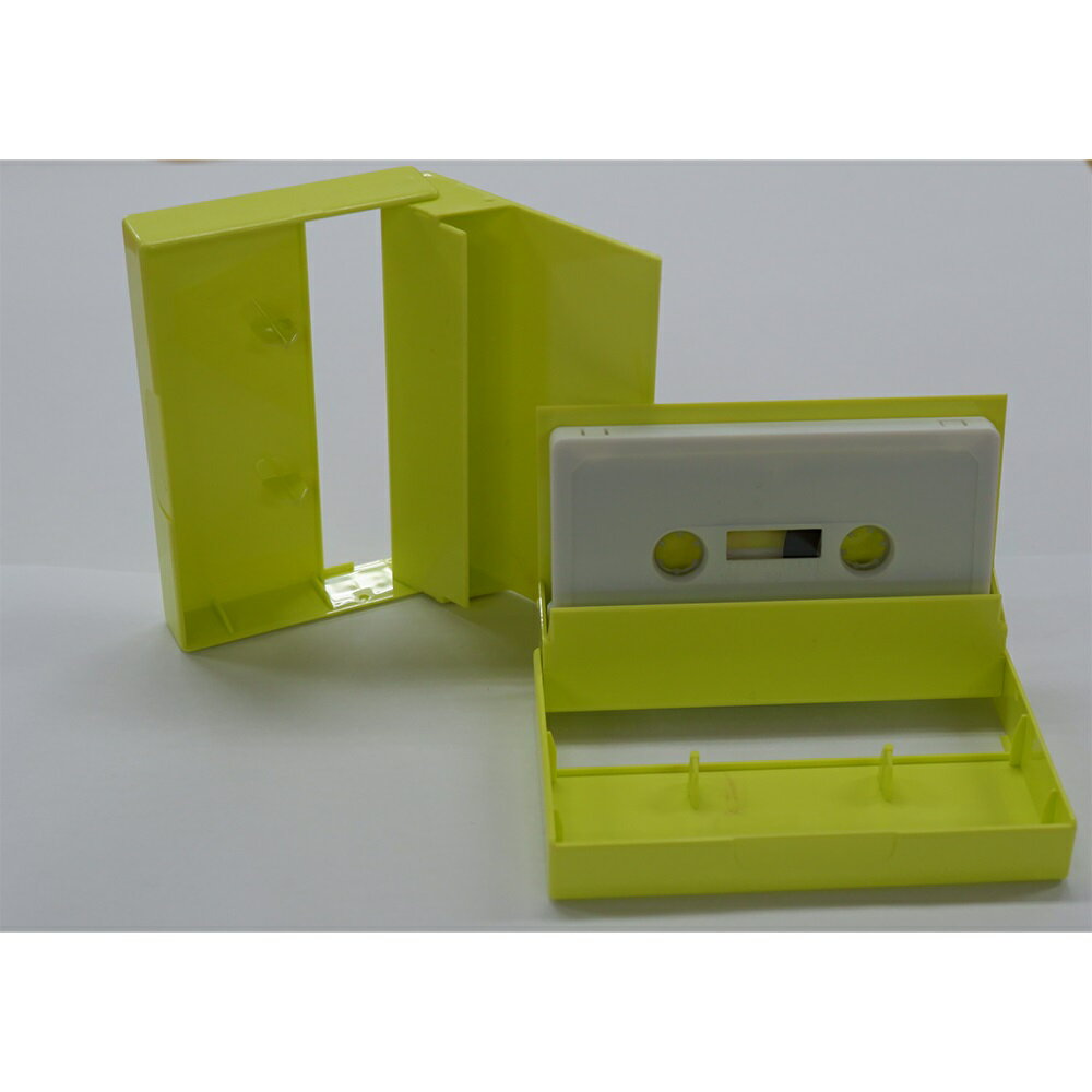 【商品概要】 ・カセットプラケース ・イタリア製 ・色：蛍光イエロー ・カセット固定用ピン付き ・カセット本体は含まれません ・リサイクル素材使用により他の色見が混ざる場合があります。 ■型番：MB001431 ■JAN：4984279330654 ■素材・プラスチック ■個数：10本セット