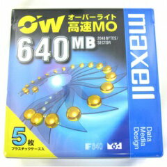 オーバーライト方式により、対応ドライブとの組み合わせで書込速度が1/3高速化 ※オーバーライト非対応のMOドライブでは読み書き出来ません。 こちらはアウトレット商品となっております。経年劣化のため、一部パッケージに破れがあったり、ケースが割れている場合がございますが、商品には問題ございませんので安心してお使いいただけます。ご購入の際は、予めご了承ください。 【製品仕様】 ■型番：RO-M640.B5P ■JANコード：9102580317997 ■用途データ記憶用 ■記憶容量：640MB ■枚数：5枚 ■ケース：プラケース ■ファイルシステム：アンフォーマット ※このディスクは3.5型640MBオーバーライトMOディスクに対応したドライブでご使用になれます。