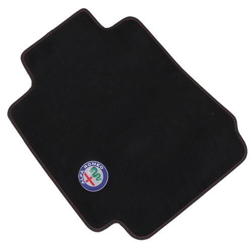 Alfa Romeo GIULIA フロアマット 左ハンドル(ブラック×レッドステッチ) パーツ インテリア アルファロメオ