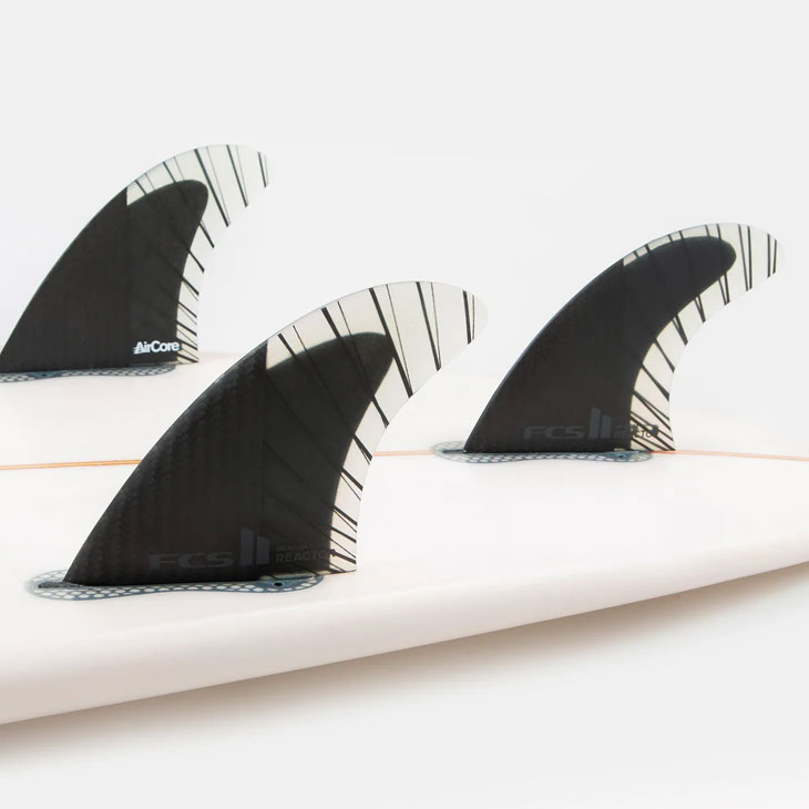 FLEAboardshopの【ネジプレゼント】FCS2 エフシーエス ツー サーフボード フィン FCS II REACTOR TRI FIN PC-Carbon AirCore 3本set 正規品 ship1｜アングル2