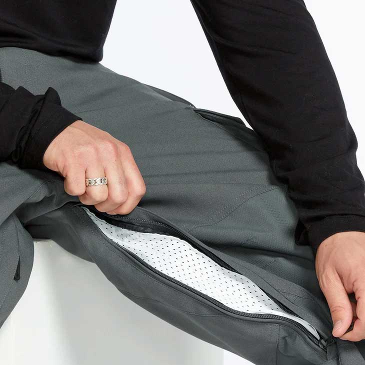 FLEAboardshopの24-25 VOLCOM ボルコム スノーボード ウェアー メンズ Mens Nwrk Baggy Pants バギー パンツ 【日本正規品】 ship1【返品種別OUTLET】｜アングル3