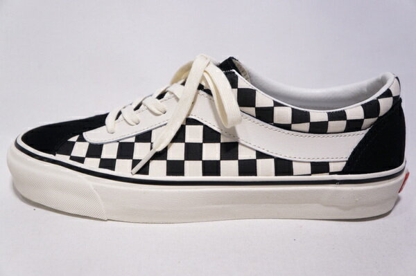 【VANS LIMITED】 BOLDNI -CHECKER BOARD BLACK MARSHAMLLOW- VN0A3WLPR6R　バンズライフスタイル　ボルド　ニー　チェッカー　ボード　ブラック　マシュマロ