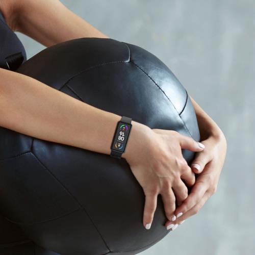 kwmobile 2x ケース Fitbit Inspire 3 / Inspire 2 / Ace 3対応 カバー - フルカバー シリコン 耐衝撃 全体保護 透明/黒色