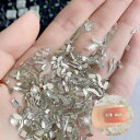 サムコス ラインストーン ネイルパーツ 約200粒セット 小さめ 多種多様なデザイン オーロラ幻彩 キラキラ 立体 平底 異形 ネイルストーン DIY カラー ネイルアート デコ用 (透明白地)