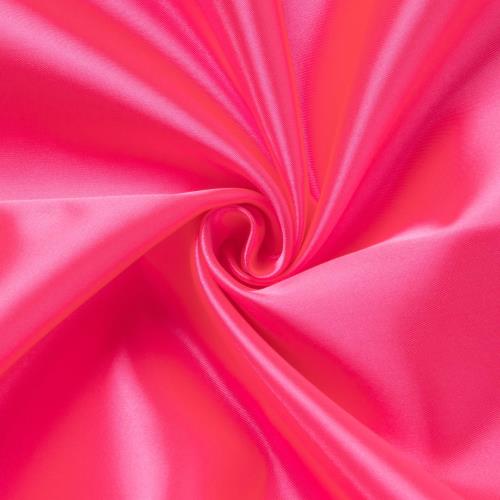 美しいドレープ性と光沢が特徴のサテン生地。程よい厚みで透け感が少なく、様々なシーンに使用できます。 素材:ポリエステル100% 原産国:日本 本体サイズ:約122cm巾×2m ※数量2の場合は約122cm巾×2mの生地が2枚届きます。カット...