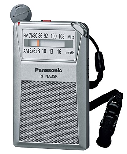 特殊:B075S17N6Pコード:4549980012734ブランド:パナソニック(Panasonic)規格：RF-NA35R-S商品カラー: シルバー商品サイズ: 高さ9.2、幅5.6、奥行き1.6商品重量:20000この商品について胸ポケットにスッキリ入る名刺サイズ通勤やお出かけにおすすめ 音声が聴きやすい「快聴音モード」搭載デジタルチューナー搭載で選局がかんたん「らくらくチューニング」ワイドFM(FM補完放送)対応ワイドFM(FM補完放送)対応› もっと見るブランドパナソニック(Panasonic)色シルバー商品の寸法5.6L x 1.7W x 9.2H cmチューナー採用技術AM/FMスタイル巻き取り式イヤホン対応無線周波数2バンド付属コンポーネント単4形乾電池 2本,ハンドストラップ商品の重量20 グラムハードウェアインターフェイス3.5ミリオーディオ周波数108 MHz発送サイズ: 高さ13.6、幅10.1、奥行き2.9発送重量:20商品紹介1.胸ポケットにスッキリ入る名刺サイズ2.通勤やお出かけにおすすめ 音声が聴きやすい「快聴音モード」搭載3.デジタルチューナー搭載で選局がかんたん「らくらくチューニング」ご注意 免責 お読みください パナソニック製品の修理に関するお問い合わせ パナソニック修理ご相談窓口 TEL:0120-878-554受付時間:9:00~19:00 (日祝日及び年末年始9:00~17:30)インターネットより「パナソニック修理」で検索