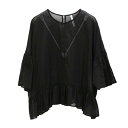 【20%OFF】ショートドライブラウス【Dignite collier|ディニテコリエ】レディース トップス コットン100% 綿 ペプラム シャツ クルーネック ラウンドネック フリル ギャザー ベルスリーブ フリルスリーブ 通勤 2025SS 春夏新作 手洗い可【送料無料】【SALE】