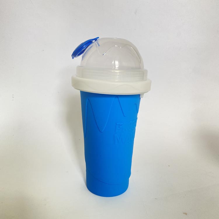 スクイーズカップ 電気不要 かき氷機 手作り フローズン器 スラッシュシェイクメー...