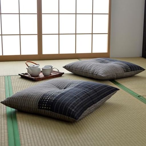 イケヒコクッション座布団銘仙判しじらゆかり日本製綿100%和柄ブラック約55x59cm2枚組#3590720