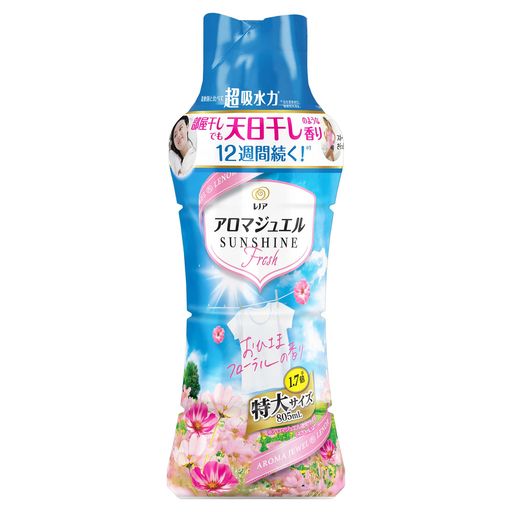 さわやか,保湿 アロマジュエルおひさまフローラルの香りは、たとえ部屋干しでも、天日干しした時のようなさわやかなおひさまの香りが12週間続く*!(*保管状態にて。) アロマジュエルなら柔軟剤に比べて超吸水*。バスタオルやハンドタオルを6回使っても吸水力&amp;香り続く!(*当社柔軟剤比。複数回洗濯後。) 香りが12週間長続き*するので、お気に入りのヘビロテ服*1の香りが6回着ても新鮮なまま*2。(*保管状態にて。*1 1回洗濯してから次の洗濯までに3-4回着回す服のことを指します。*2 消費者テストでカーディガンを検証。使用条件により公開が異なる場合があります。) 柔軟剤と組み合わせてオリジナルの香りを作ることもでき、今お持ちの柔軟剤でも一緒にお使いいただけます。 使い方は簡単。お洗濯のはじめに、洗濯槽に入れた洋服の上に直接入れるだけ!縦型、ドラム式どちらでもお使いいただけます。