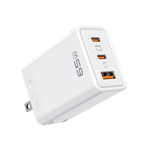 【進化した多機能デザイン:充電の心配ゼロ】革新的なデザインで、2つのType-Cポートと1つのUSB-Aポートを搭載。これにより、iPhone/Android/iPad/MacBook/ノートパソコンなど様々なデバイスの充電ニーズに完璧に対応します。 【折り畳み可能な差込プラグ、軽量携帯に最適】携帯性を向上させるため、充電器は巧妙に設計された差込プラグを備えており、簡単に折りたたんで隠すことができます。この設計により、充電器のサイズがコンパクトになり、プラグが他のアイテムを傷つけるのを防ぎます。本体のサイズはわずか3.4*6.8*7.6cmで、軽量な119gという特長もあります。そのため、携帯性が高く、ポケットやバッグに簡単に収納でき、いつでもどこでも手軽に持ち運ぶことができます。 【GaNIII技術によるスマートな充電保護】PD65W充電器は、先進のGaNIII(窒化ガリウム)材料と「3Dチップスタッキング技術」を採用しており、効率的な電力変換と低発熱を実現。過電流、過電圧、過熱などからのデバイス保護機能も備えています。