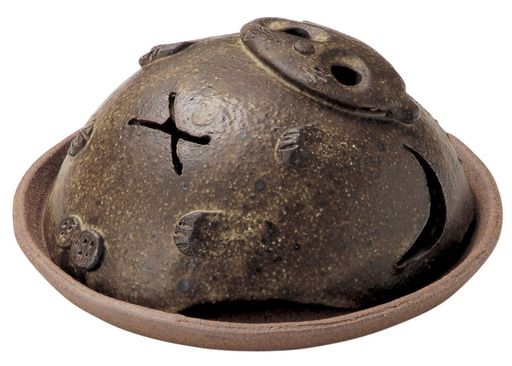 サイズ:約直径18x高さ8cm 重量:約800g 素材:陶器 生産国:日本 付属品:線香パット