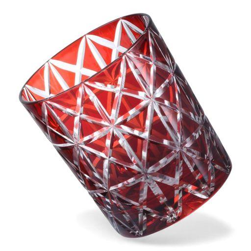 サイズ:約 Φ80xH90mm/素材・成分:ガラス/切子細工 パッケージ:個別箱 ● 急冷・急熱など急な温度差の起きる使い方はお避け下さい。電子レンジ・オーブンにはご使用できません。● 金属タワシ・クレンザーのご使用はキズの原因、塩素系漂白剤は白っぽいくもりの原因となりますので、ご使用にならないでください。● 洗い桶に陶磁器・金属器・ガラス器などを一緒に入れて洗いますと、キズや破損の原因となります。● コップを重ねて収納されますと、抜けなくなったり破損の原因となります。● この硝子は、ソーダ石灰ガラスです。 長時間おきますと曇りが出る事がありますが、対策として、家庭用の食酢を水で3〜4 生産地:中国 商品の検品及び管理は日本国内で行われています。職人による手仕事につきサイズや色合いが多少変わります。