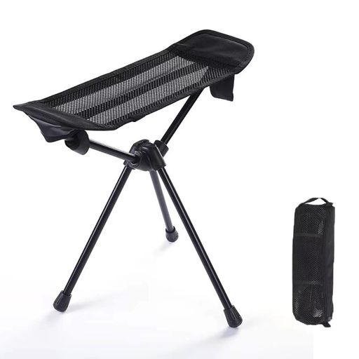 【フットレスト】【製品サイズ】展開サイズ:45.5*39.5*16cm、収納サイズ:37*9cm重量:約450g。迷彩のカーキ、緑、ブラック、グレー、4色からお選びいただけます。取り付けが難しいについて、実は部品を斜めに差し込んでねじり込むようにすれば、特に無理なく収めることができています。或いはショックコードに引っ張られるまま差し込んでいけば30秒かからず組み立て可能です。これが他のできるお客様のアドバイスです。 【フットレストキャンプ】【製品材質】高品質の7075航空アルミニウム合金と600Dオックスフォードの布で作られ、耐久性があり、曲がったり変形したりしにくいです。フットレストだけではなくて、アウトドア椅子としても使用できます。 【アウトドアフットレスト】【軽量で持ち運びに便利】専用の収納バッグに収納できるハンドルも付いているので、収納スペースをとらず、お子様でも簡単に持ち運びできて便利です。 【キャンプチェア】【様々なシーンで大活躍】軽量とコンパクトで、折りたたむことができ、とても便利です。キャンプ・釣り・ピクニック・スポーツ観戦など、アウトドアの様々なシーンで特におすすめです。