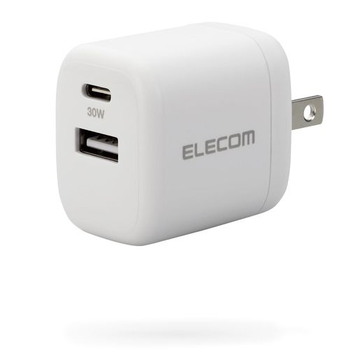 USB Type-C(TM)(USB-C(TM))ポートとUSB-Aポートの合計2ポートを搭載し、GaN(窒化ガリウム)を採用した小型で軽量、かつ高出力なUSB AC充電器です。 USB Type-C(TM)ポートは、USB Power Deliveryに準拠し対応するノートパソコンやスマートフォン、タブレットなどを超高速充電が可能です。USB-Aポートは出力12W(5V/2.4A)で、“おまかせ充電"に対応しています。 GaN(窒化ガリウム)とは従来のシリコンと比べると発熱を抑える事が出来る材料で、製品の小型化及び軽量化が可能となりました。 手のひらにすっぽり隠れるほど小さく(約42mmx30mmx39mm)、軽量(約58g)なので外出や出張などの際の持ち運びに便利です。 USB Power Delivery(パワーデリバリー)とは、アダプターと接続機器間で情報をやり取りすることで、その機器間における適した電力を選択し、高速充電を実現するUSB規格です。
