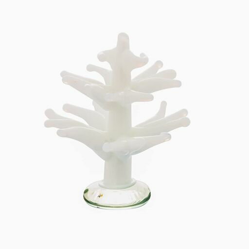 サイズ:H27xW20xD20mm 素材:ガラス オリジナルの細部までこだわった、手造りガラス細工で、かわいい表情やガラスの透明感のあるきれいさに癒されてください。種類も豊富でいろいろそろえて、ガラス細工で自分なりの世界観を演出してお楽しみ...