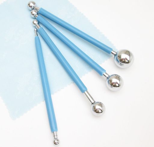 Rakukatsu-do4本セット8タイプ粘土細工クレイ丸棒お手入れ用クロスセット