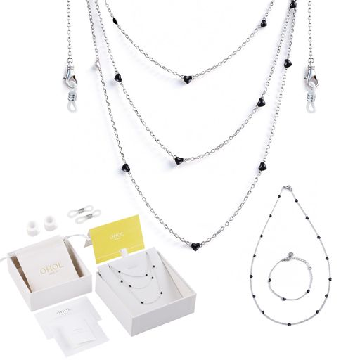 【1本で5通り】 Y字ネックレス、2連風ネックレス、ネックレス+ブレスレットの2点使い、メガネチェーン、イヤホンチェーンとして使える多機能デザインです。シーンやコーディネートに合わせて使い分けできます。 【サイズ・仕様】 全長約90cm。分離するとネックレス約72cm、ブレスレット約15cm+アジャスター3cmでお使いいただけます。真鍮をベースに、パラジウム+プラチナ仕上げでシルバーカラーに仕上げています。ロブスタークラスプで着脱もスムーズです。 【ブラックエナメルハート】 シルバーカラーのチェーンにブラックのエナメルハートをあしらった、クールで引き締まった印象の組み合わせです。細やかなつくりで、日常使いにも取り入れやすいデザインです。 【アタッチメント付属】 メガネチェーン・イヤホンチェーン用のアタッチメントが付属しています。届いてすぐに、さまざまな使い方をお試しいただけます。 【ギフトにもおすすめ】 ギフトボックス付きで、ご自分用にはもちろん、誕生日や記念日などのプレゼントにもおすすめです。