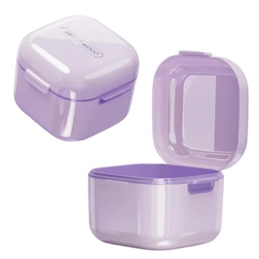 【内容】入れ歯ケース1個、サイズ:9.7cmx8.8cmx7CM、重量:69g、パープル。 【高品質材料】食品級材料を採用してこの歯カバー収納ボックスを作り、異臭、無毒無害、安全安心に使用することを確保した。 【多機能設計】この歯カバー収納ボックスは、矯正器と透明保持器を収納するだけでなく、浸漬ボックスと入れ歯ボックスとしても使用できます。多機能設計により、歯のカバーと入れ歯の収納と清潔を容易にすることができ、口腔保健をより便利にすることができます。 【革新的なアスファルト設計】水切り枠を備え、箱内の水分を効率的に排出することができ、清潔さをより便利にすることができます。 【軽くて持ち運びに便利】この歯カバー収納ケースはコンパクトで軽量で、持ち運びに便利です。さまざまなバッグや手提げ袋に簡単に入れることができ、持ち運びに便利です。