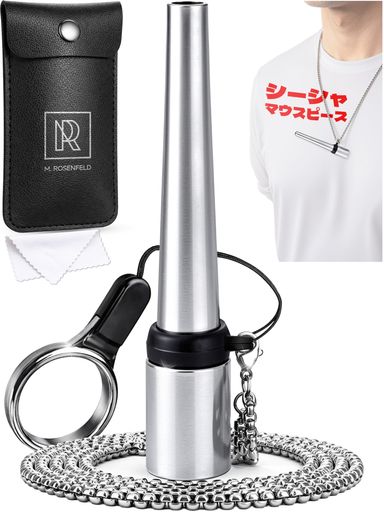 【304ステンレスのプレミアム設計】shisha mouthpieceとして耐久性の高い304ステンレスを採用。サビに強く酸化しにくく金属味が残りにくい設計。シーシャ フレーバー ノンニコチンの香りも自然に楽しめます。 【サイズは数字で確認】水煙嘴として設計されたコンパクトサイズ。全長6.7cm・重量50g、差し込み径1.0cm、吸い口径0.5cm。シーシャ ホースの多くに装着でき初心者からプロまで扱いやすい設計です。 【個人用シーシャ マウスピース】シーシャ まうすピースを自分専用で持ち歩ける設計。シーシャピース 首掛けとして使えるチェーン付きで、シーシャ ストラップとしても使用可能。ポケットにも収まり外出先でも便利です。 【シーシャセットをアップグレード】シーシャ パーツとしてシーシャ 本体やシーシャ ボウル、シーシャ ヒートマネジメントシステムと組み合わせて使用可能。カフェやシーシャバーでも快適に使えます。 【アクセサリーセット付属】シーシャ用 マウスピースとしてPUレザーポーチ、クロス、チェーン、キーリング付属。
