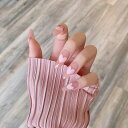 24枚セットネイルチップハートくりぬきネイルピンクのがさわやかなヘルシーガーリーさを演出しています結婚式、パーティー、二次会などにネイルアート