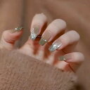 24PCSかっこいい女生のネイルチップ銀色に輝くフレンチネイル写真を撮る、結婚式、成人式、パーティー、二次会などつけ爪偽の爪