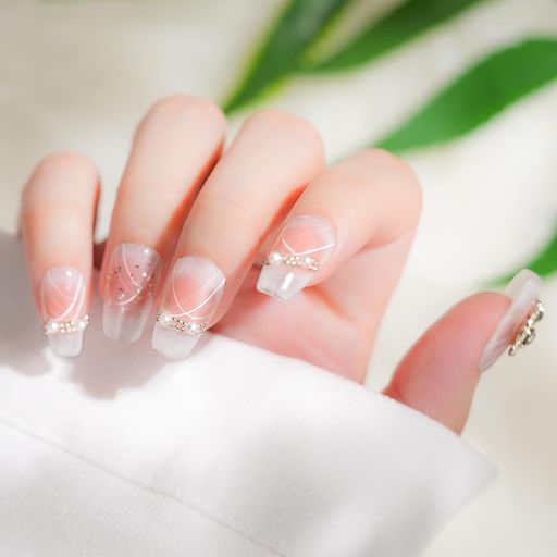 Other - Biuteeネイルチップかわいいネイルシールピンク10枚入両面テープ付き蝶繰り返し使用可能成人式入学式卒業式結婚式ブラック蝶々パーツ