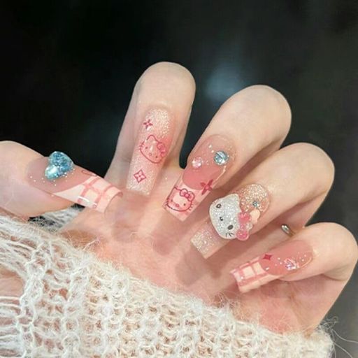 手作りネイルチップオーバルミディアムロングつけ爪ラインストーン付け爪人気かわいいシンプルおしゃれファッション24枚入全サイズ和風花嫁ネイル光沢つけ爪結婚式ネイルチップさま…