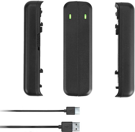 Insta360 ONE R / ONE RS 対応バッテリー2個とデュアルバッテリーチャージャーのセット。純正バッテリーと同様にご使用、純正充電器・他社充電器でも充電が可能です。 充放電回数300回以上可能の高い耐久性のリチウムイオン充電式バッテリー。Li-Ionタイプ、3.85V / 1200mAh大容量、高品質電池セルを採用しています。 過電流保護、過充電防止、過放電防止の保護回路が内蔵されていますので安心してご使用できます。 USB型バッテリー用充電器(Micro USBケーブル付属)、同時にバッテリー2個でも充電が可能です。2チャネルのLEDライト付き、LEDの色より一目で充電の状態が分かります。 パソコンUSB口から充電が可能。USB型ACアダプタ(iPHONE付属品等)を使って、家庭用コンセントからも充電可能。お手持ちのモバイルチャージャーからも充電が出来るので、お出かけ時でも安心。DC入力5V、DC出力4.4V。