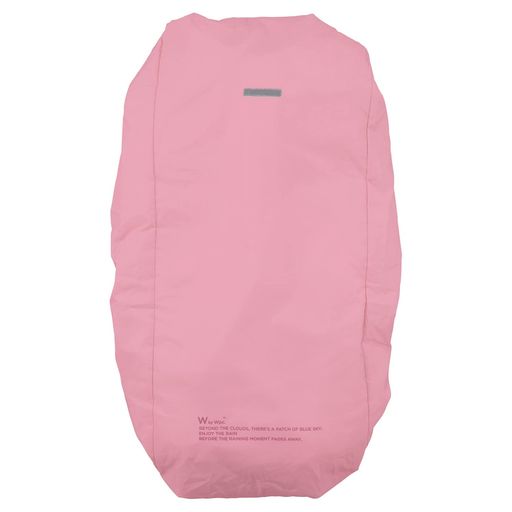 雨から大切な荷物を守る、パッカブル仕様のレインバックパックカバー。自転車によく乗る方やアウトドアシーンにおすすめのアイテムです。