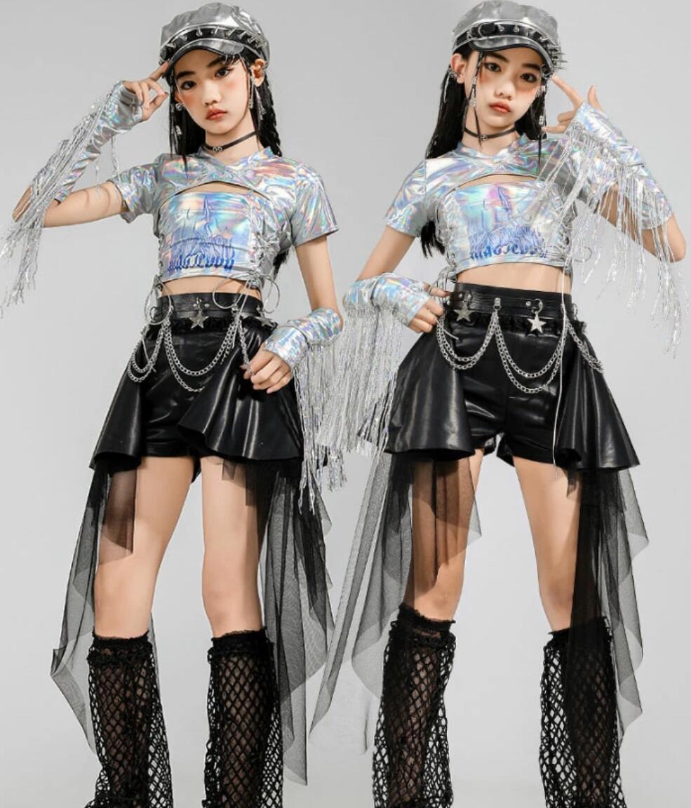 子供ダンス衣装 光沢あり ガールズ チアダンス 衣装 半袖 レイヤード着風 ジャズダンス へそ出し おしゃれ 上下セット ジャズ ヒップホップ ステージ衣装フェイクレザー チュール付き チアダンス 団体 ダンスウエア ダンス 衣装 文化祭 イベン出演服 お揃いウエア