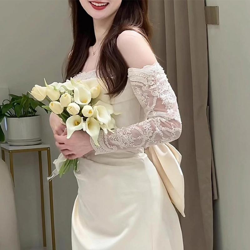 Fleurir bienvenueのウェディングドレス オフショルダー ビッグリボン レース 花嫁 スレンダーライン海外挙式 披露宴 前撮り 結婚式 二次会 ワンピース プリンセス シンプル レースドレス オフショルダー 長袖 レース袖 お呼ばれドレス 二次会ドレス フォーマル 送料無料 S M L LL 3L｜アングル3