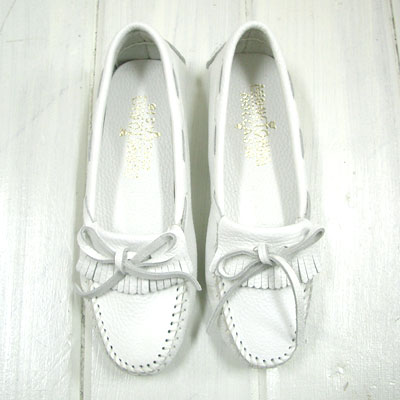 レザーの風合いと素朴なデザインが魅力♪【ミネトンカ /レディース/ ドライビング　モカシン #5...