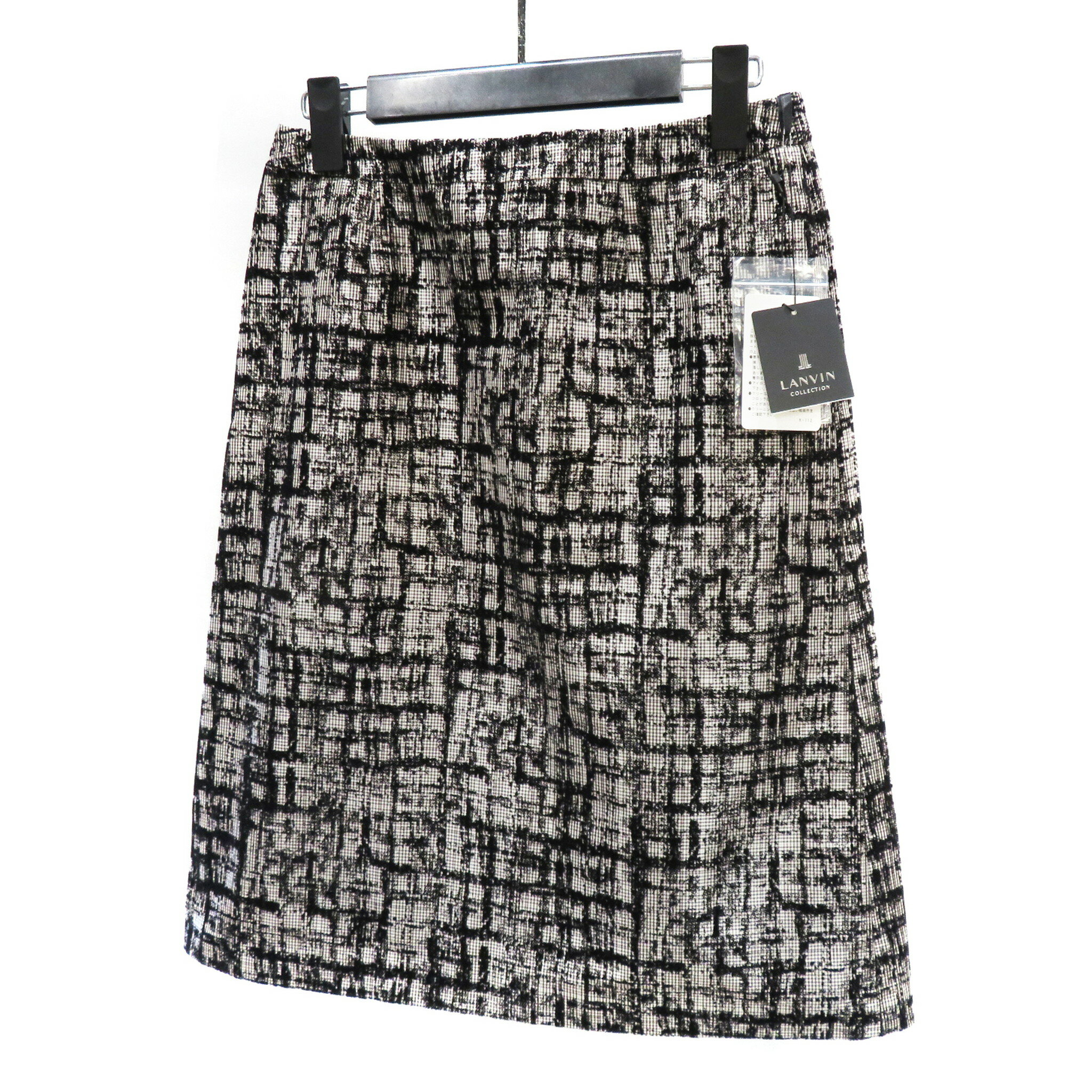 Rakuten - 【未使用タグ付き】LANVIN COLLECTION ランバン コレクション チェック柄 ベルベット 起毛プリント イタリア製生地 タイト スカート 白×黒 サイズ38 レディース