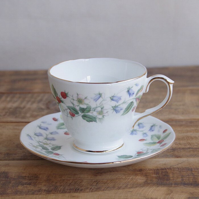 楽天市場】いちご柄（キッチン用品・食器・調理器具）の通販