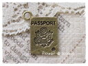チャーム　パスポート　真鍮古美　11mm×15mm【ハンドメイドにピッタリのアクセサリーパーツ】